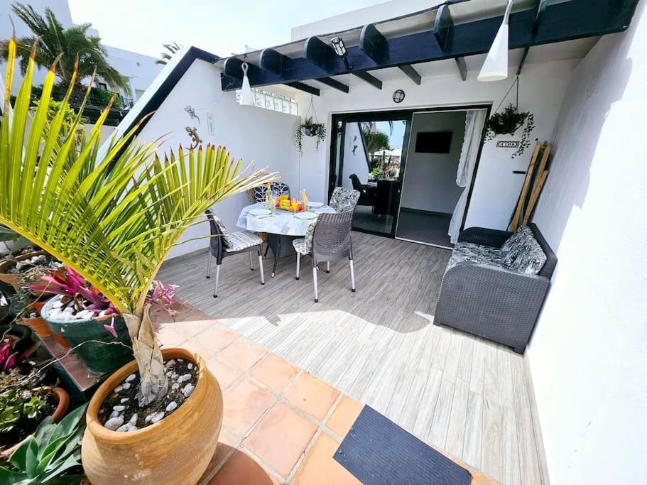 Apartamento Taisa Playa Roca Costa Teguise Εξωτερικό φωτογραφία