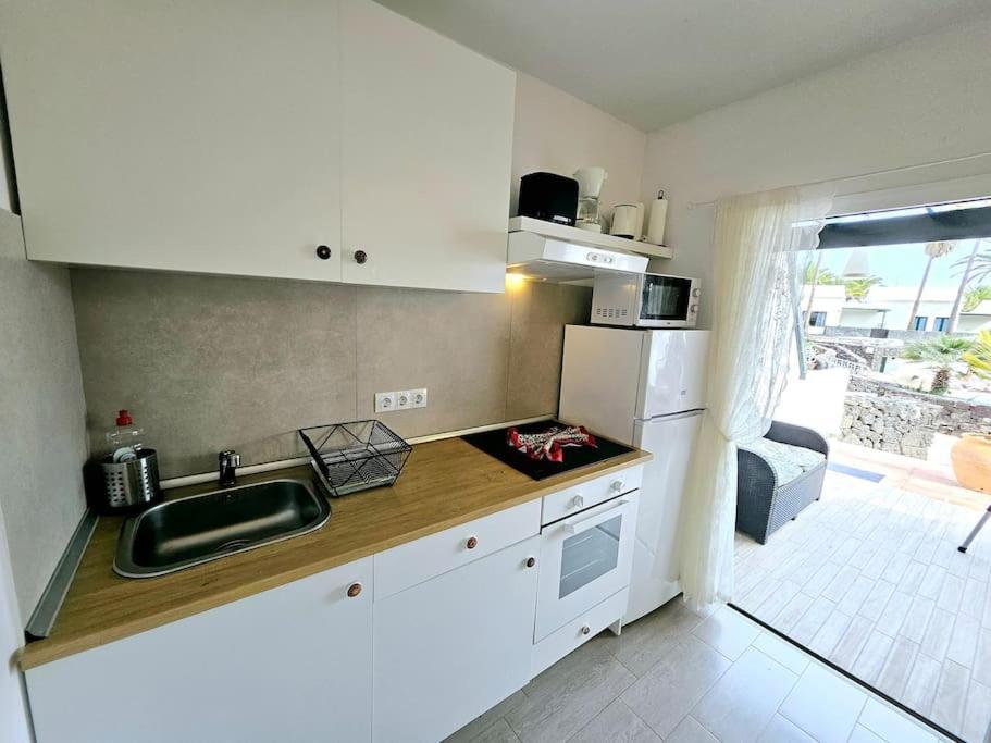 Apartamento Taisa Playa Roca Costa Teguise Εξωτερικό φωτογραφία
